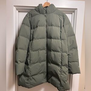 EUC Eddie Bauer Puffer Jacket